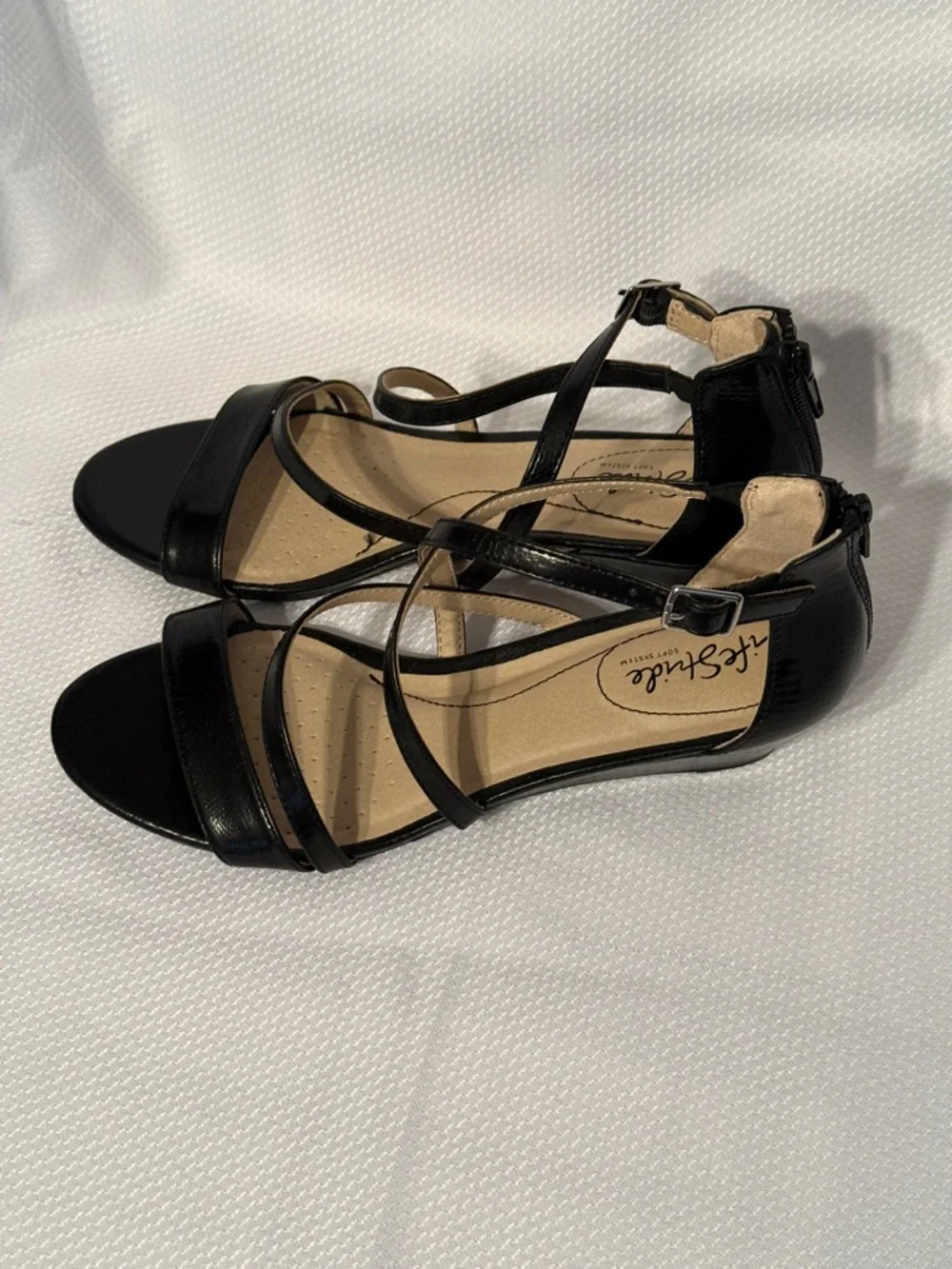 LifeStride‎ Yolanda Black Strappy Wedge Sandals Womens 8.5W Low Heel Zip Back